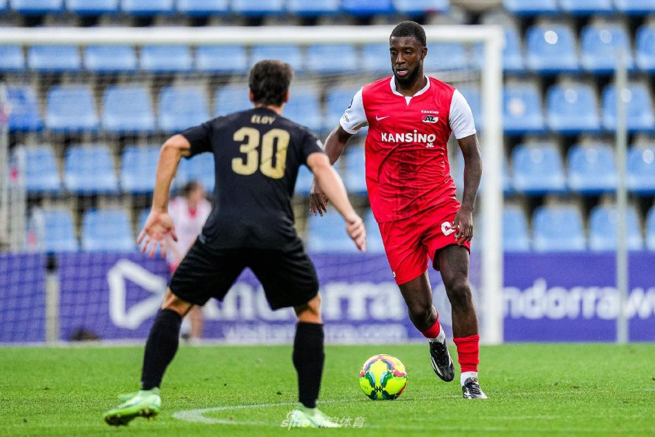 国青主帅在 国青主帅在